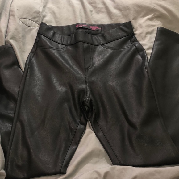 No Boundaries. Black pattern leggings, size s 3-5 - Picture 1 of 3